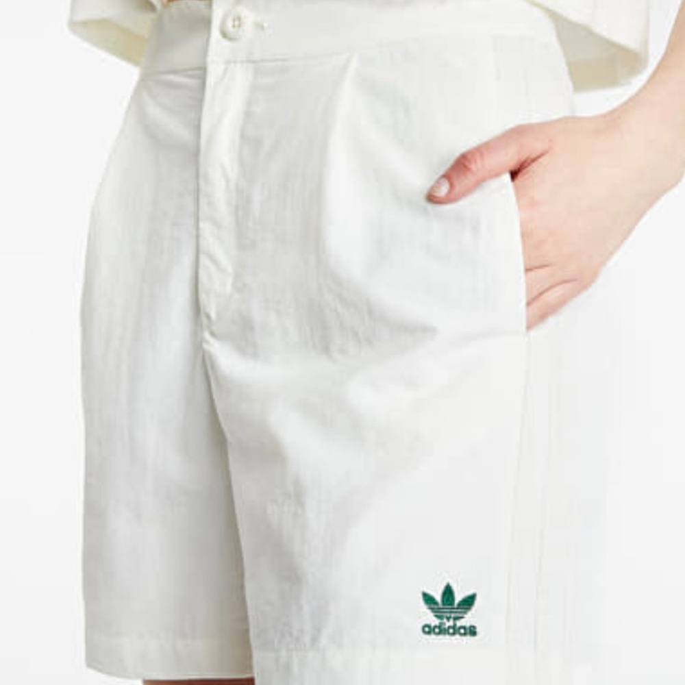 NWT Adidas Tennis Short SZ S